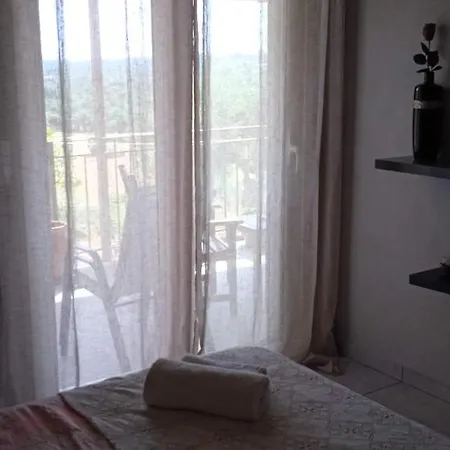 Kate's Family House בית נופש *
