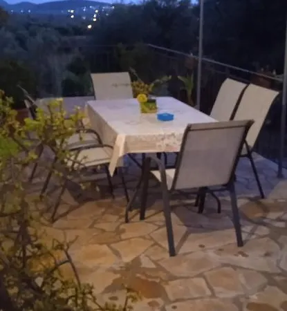 Kate's Family House בית נופש *