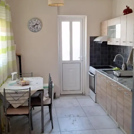בית נופש Kate's Family House