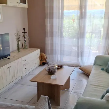 בית נופש Kate's Family House פילוס